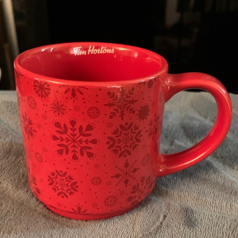 2021 Limited Edition Tim Hortons Red Snowflake Mug